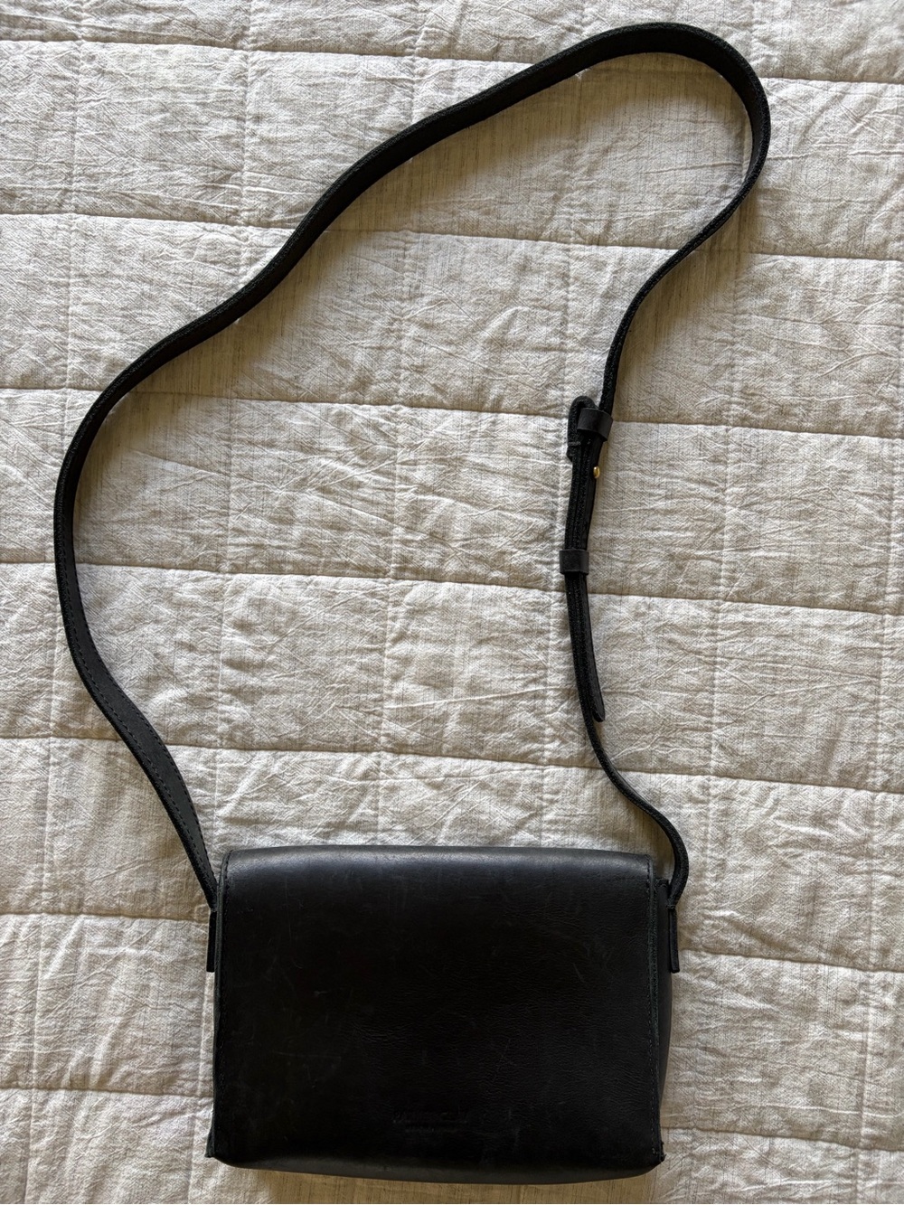 Parker Clay Classic Black Leather Crossbody Bag - Womens